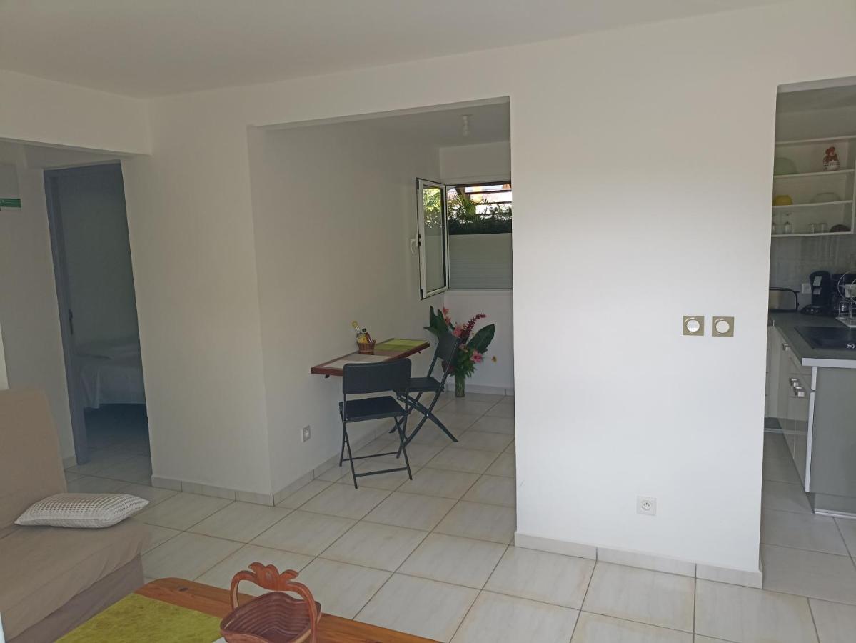 Bungalow Milo Bouillante Exteriör bild
